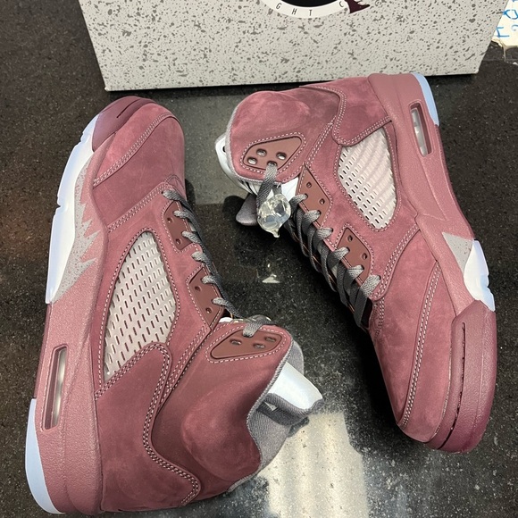 Sz Various Jordan 5 Retro SE \